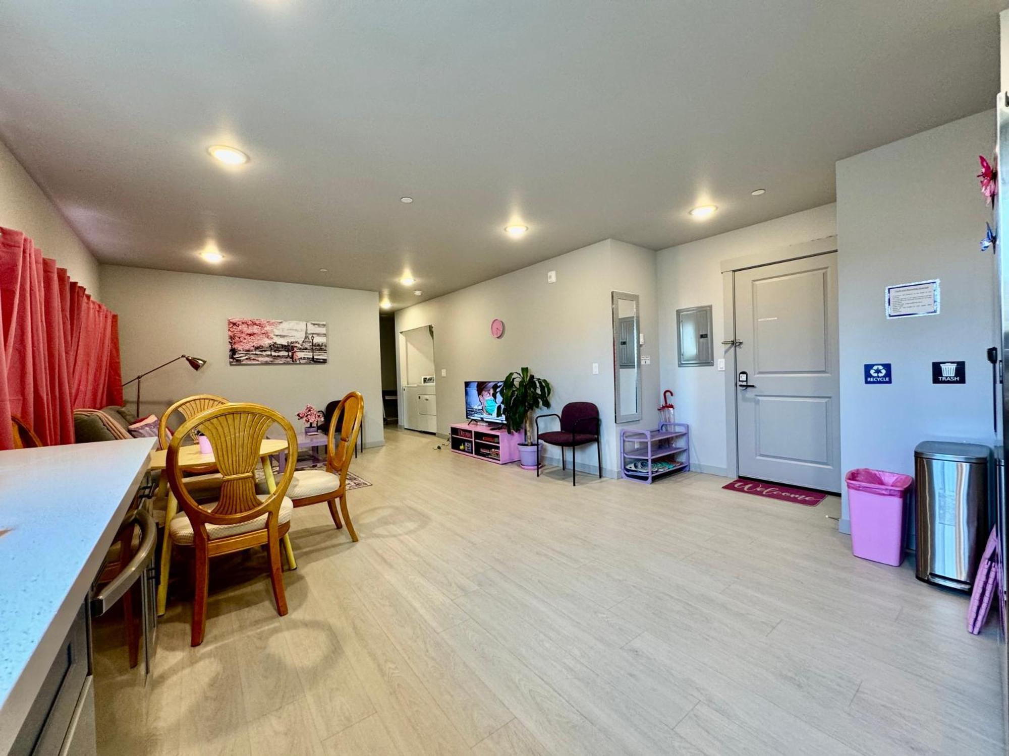 סיאטל 1 Bd Apt With 2 Extra Sofa Beds 13 Mins To Seatac Airport מראה חיצוני תמונה